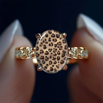 ⏳Time-Limited Special⏰Vintage Leopard Print Oval Ring – Unique design, sparkling stones & bold style – Perfect for everyday glamour & gifts ✨